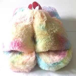 NWOT Faux Fur Tie Dye Platform Rainbow Slide Slippers Size 9, 10
